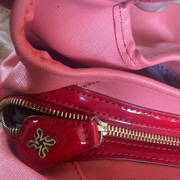 Vera Wang purse - Picture 6 of 6